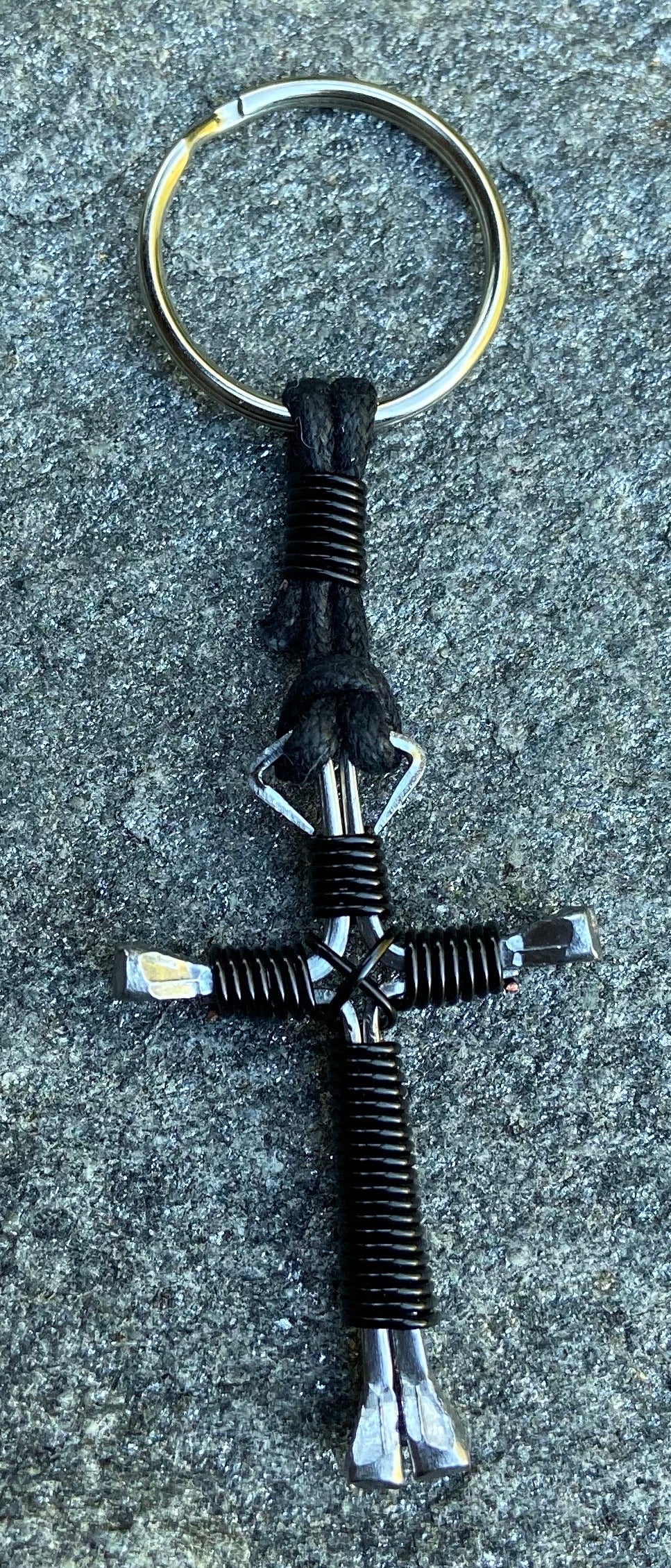 Western Black Horseshoe Nail Cross Keychain